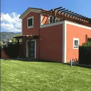 Il Casale Rosso Monolocale Cinque Terre-toscana , Caniparola di Fosdinovo Italia